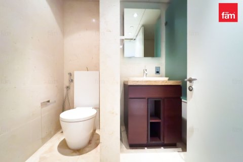Apartment til salg i Downtown Dubai (Downtown Burj Dubai), Dubai, UAE 2 soveværelser, 182.8 kvm № 708368 - foto 16
