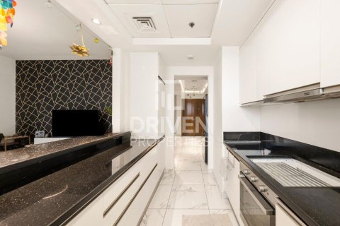 Apartmen di Business Bay, Dubai, UAE 2 bilik tidur, 140.38 meter persegi № 744308 - foto 7