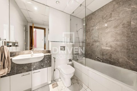 Apartmen di Business Bay, Dubai, UAE 2 bilik tidur, 140.38 meter persegi № 744308 - foto 15