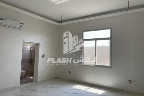 Villa till försäljning i Al Qusaidat, Ras Al Khaimah, UAE 4 sovrum, 1022 kvm Nr. 656897 - fotografi 9