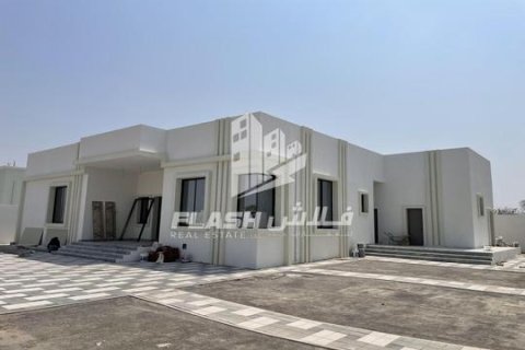 Villa till försäljning i Al Qusaidat, Ras Al Khaimah, UAE 4 sovrum, 1022 kvm Nr. 656897 - fotografi 10