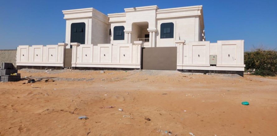 Villa in Al Dhait, Ras Al Khaimah, VAE 6 slaapkamers, 929 vr.m. nr 656895