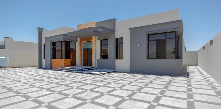 Villa i Seih Al Harf, Ras Al Khaimah, UAE 3 soveværelser, 900 kvm № 656892