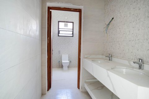 Villa til salg i Seih Al Harf, Ras Al Khaimah, UAE 3 soveværelser, 900 kvm № 656892 - foto 5