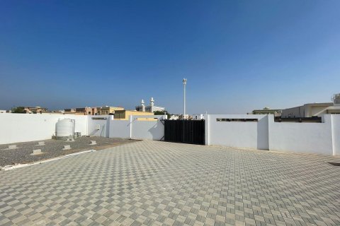 Villa te koop in Al Dhait, Ras Al Khaimah, VAE 3 slaapkamers, 900 vr.m., nr 656893 - foto 6