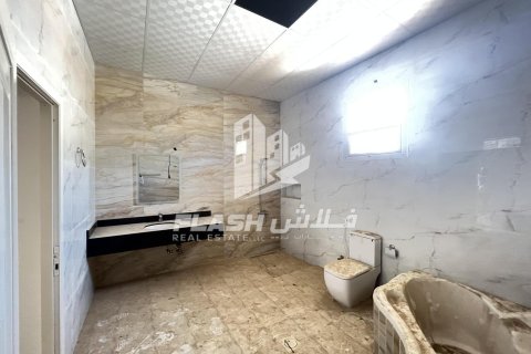 Villa te koop in Al Dhait, Ras Al Khaimah, VAE 5 slaapkamers, 1486 vr.m., nr 656898 - foto 24