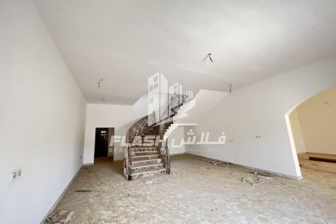 Villa te koop in Al Dhait, Ras Al Khaimah, VAE 5 slaapkamers, 1486 vr.m., nr 656898 - foto 6