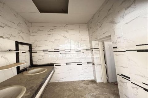 Villa te koop in Al Dhait, Ras Al Khaimah, VAE 5 slaapkamers, 1486 vr.m., nr 656898 - foto 5