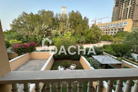 Townhouse in Jumeirah Village Triangle, Dubai, UAE 1 bedroom, 152 sq.m. № 707004 - photo 19