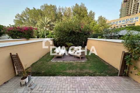 Townhouse in Jumeirah Village Triangle, Dubai, UAE 1 bedroom, 152 sq.m. № 707004 - photo 20