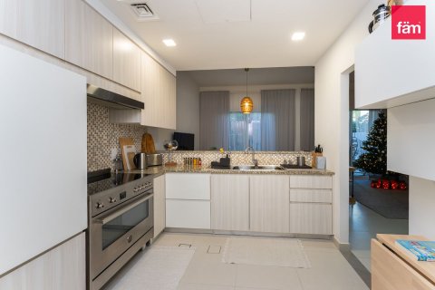 Maison de ville à vendre à Dubai, EAU 3 chambres, 168.9 m2 № 769091 - photo 8