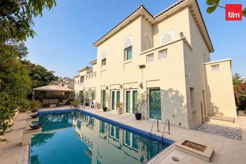 Villa em Al Furjan, Dubai, EAU 5 quartos, 600 m2 № 769087