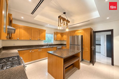 Villa zur Miete in Al Furjan, Dubai, VAE 5 Schlafzimmer, 600 m2 Nr. 769087 - Foto 17