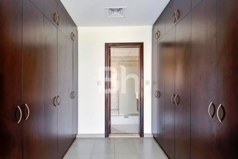 Vila u gradu The Villa, Dubai, UAE 5 spavaće sobe, 334 m2 Br. 642458 - Slika 13