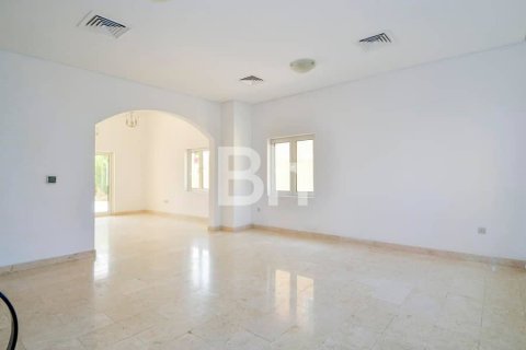 Vila u gradu The Villa, Dubai, UAE 5 spavaće sobe, 334 m2 Br. 642458 - Slika 17