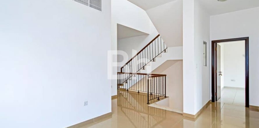 וילה ב The Villa, Dubai, איחוד האמירויות 5 חדרי שינה, 334 מ"ר מספר 642458
