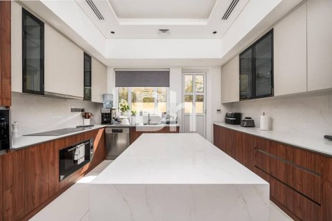 Vila u gradu The Villa, Dubai, UAE 5 spavaće sobe, 639 m2 Br. 642461 - Slika 7