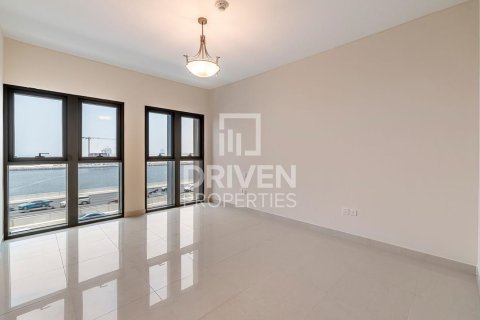 Huoneisto Deira, Dubai, Arabiemiraatit 3 makuuhuonetta, 163.6 m2 № 745716 - kuva 11