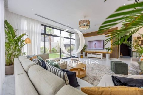 Vila u Al Shamkha, Abu Dhabi, UAE 4 spavaćih soba, 510 m2 Br. 644504 - fotografija 5