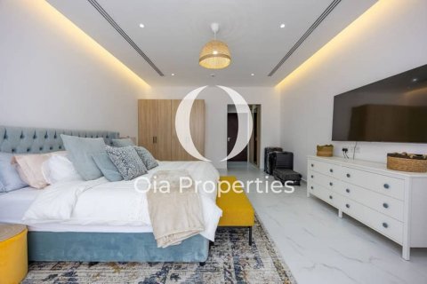 Vila u Al Shamkha, Abu Dhabi, UAE 4 spavaćih soba, 510 m2 Br. 644504 - fotografija 16