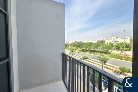 Villa in Mudon, Dubai, UAE 3 bedrooms, 206 sq.m. № 671306 - photo 8