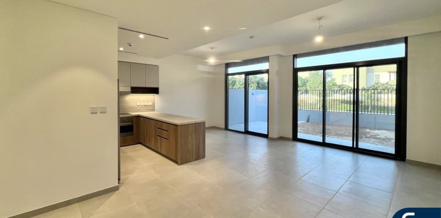 Villa in Mudon, Dubai, UAE 3 bedrooms, 206 sq.m. № 671306