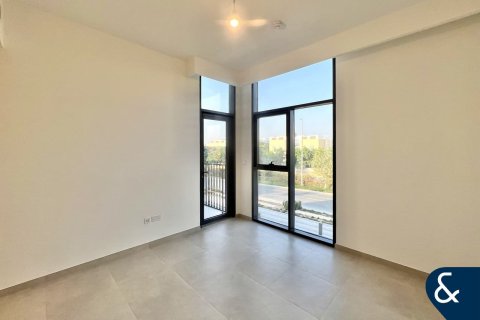 Villa in Mudon, Dubai, UAE 3 bedrooms, 206 sq.m. № 671306 - photo 6