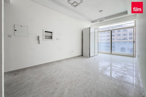 Apartment in Arjan, Dubai, UAE 39.2 sq.m. № 727365 - photo 7