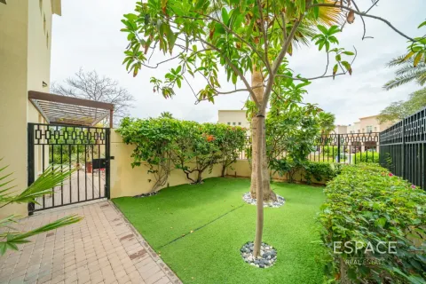 The Springs, Dubai, BAE’de kiralık villa 3 yatak odası, 209 m&sup2; No 738313 - fotoğraf 13