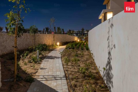 Casa urbana para arrendamento em Dubai, EAU 3 quartos, 175 m2 № 662341 - foto 10