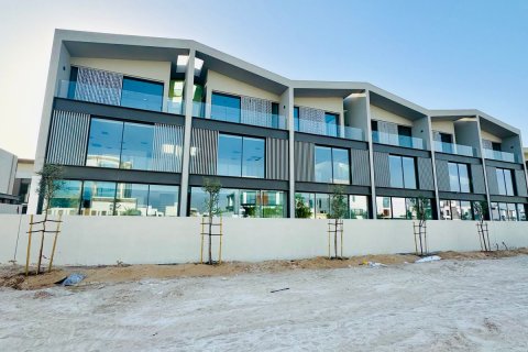 Casa urbana para arrendamento em Dubai, EAU 3 quartos, 175 m2 № 662341 - foto 1