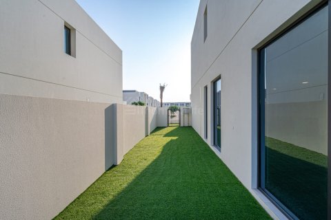 تاون هاوس للبيع في Town Square، دبي، الإمارات العربية المتحدة 4 غرفة نوم ، 259 متر مربع ، رقم 719508 - صورة 3