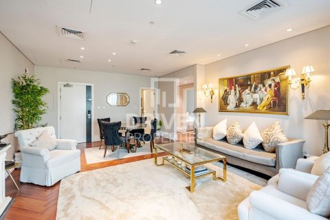 Apartmán v Business Bay, Dubai, SAE 2 spálne, 295.62 m2 č. 757179 - Fotografia 3