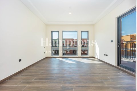 Снять в аренду таунхаус в Damac Lagoons, Дубай, ОАЭ 5 спален, 219.52978900м2, № 712018 - фото 8