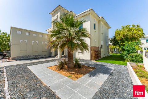 Villa sa Al Furjan, Dubai, UAE 4 silid-tulugan, 689.7 sq.m. № 633834 - larawan 27