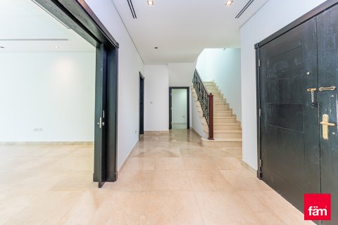 Villa sa Al Furjan, Dubai, UAE 4 silid-tulugan, 689.7 sq.m. № 633834 - larawan 10