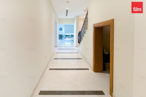 Vilë në Al Furjan, Dubai, Emiratet e Bashkuara Arabe 3 dhoma gjumi, 224 m2. № 633836 - Foto 2