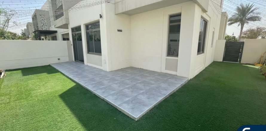 Vilë në Town Square, Dubai, Emiratet e Bashkuara Arabe 4 dhoma gjumi, 268 m2. № 668259