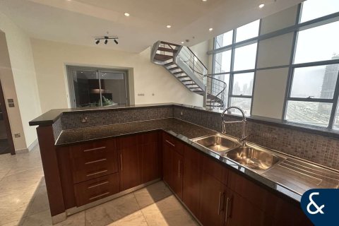 Duplex in DIFC, Dubai, UAE 2 bedrooms, 184 sq.m. № 668261 - photo 5