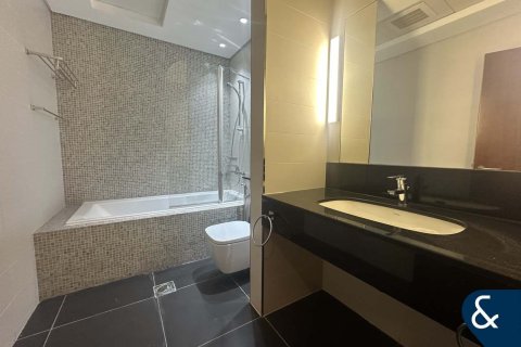 Duplex in DIFC, Dubai, UAE 2 bedrooms, 184 sq.m. № 668261 - photo 10