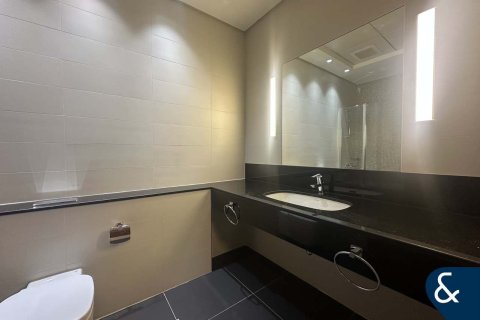 Duplex in DIFC, Dubai, UAE 2 bedrooms, 184 sq.m. № 668261 - photo 11