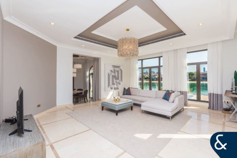 Villa uthyres i Palm Jumeirah, Dubai, UAE 5 sovrum, 1246 kvm Nr. 668260 - fotografi 5