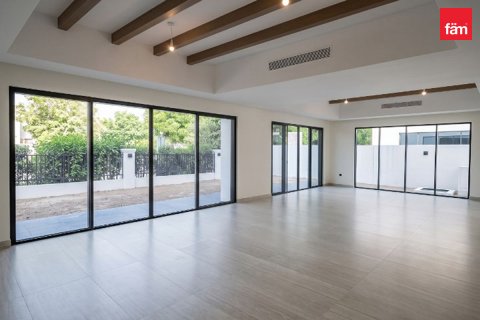 Vilă de închiriat în Dubai, EAU 6 dormitoare, 439.1 mp. №752004 - poză 3