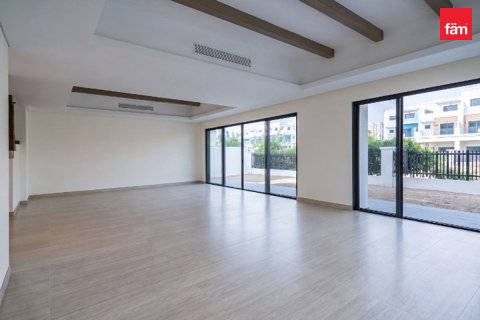 Vilă de închiriat în Dubai, EAU 6 dormitoare, 439.1 mp. №752004 - poză 4