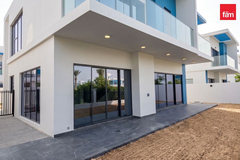 Vilă de închiriat în Dubai, EAU 6 dormitoare, 439.1 mp. №752004 - poză 12