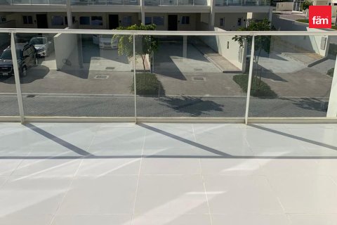 Vilă de închiriat în Dubai, EAU 5 dormitoare, 174.7 mp. №752002 - poză 9
