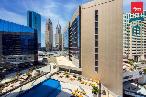 Ured u gradu Dubai, UAE 96 m2 Br. 726278 - Slika 12