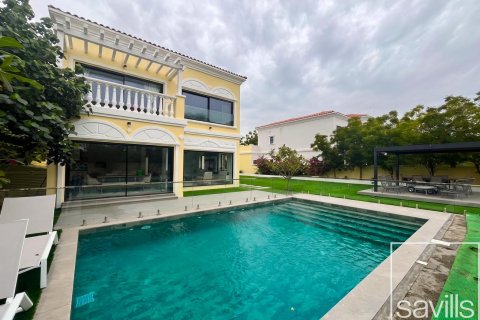 ویلا در Jumeirah Village Triangle، Dubai ، امارات متحده عربی 3 خوابه ، 632.02 متر مربع.  شماره 747140