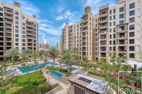 Appartamento a Umm Suqeim, Dubai, EAU 2 camere da letto, 125.88 mq. № 747139