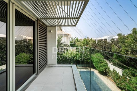 Vilë në Mohammed Bin Rashid City, Dubai, Emiratet e Bashkuara Arabe 4 dhoma gjumi, 725.94 m2. № 756911 - Foto 23